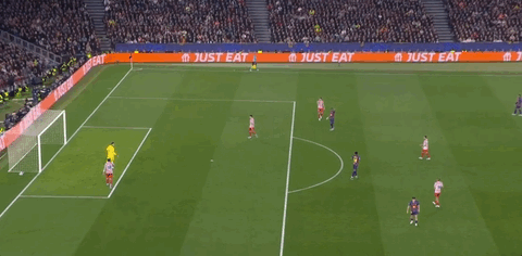 世界杯客户端更新下载-亨利：若裁判吹哨开球，普维尔在禁区内用手按球百分百是点球